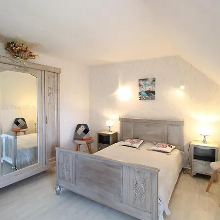 Maison De Caractere Avec Jardin, Proche Salers, Animaux Acceptes, Wifi - Fr-1-742-593