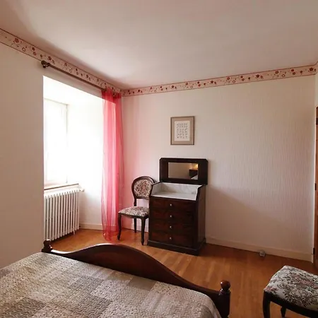 Maison De Caractere Avec Jardin, Proche Salers, Animaux Acceptes, Wifi - Fr-1-742-593 *